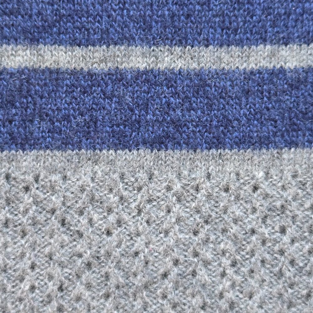 Qi Cashmere Scarf Grey Blue - Picture 5 of 6